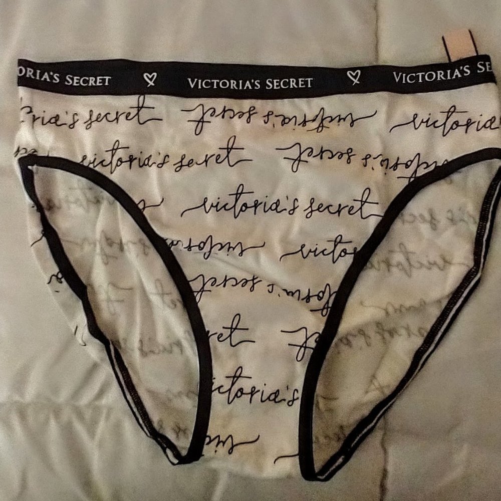 VICTORIA'S SECRET NWT WHITE/BLACK PRINT COTTON HIGH LEG BRIEF - SIZE SMALL